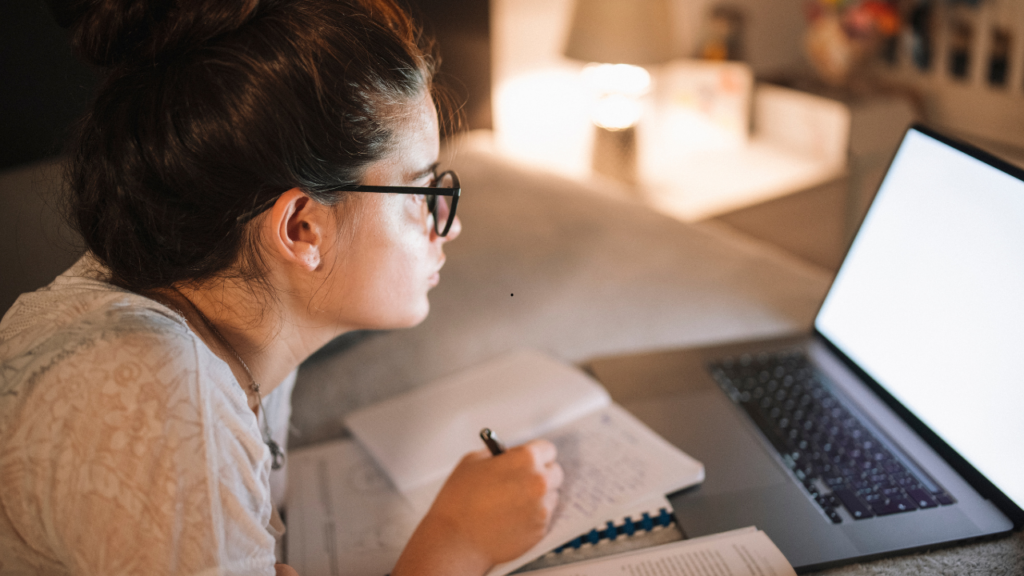 Osoba ucząca się do egzaminu KNF